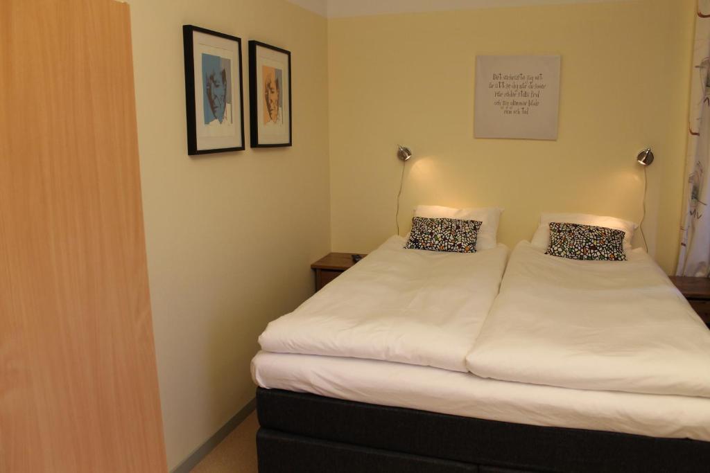 Stationshusets Hotell Och Cafe Koping  Phòng bức ảnh